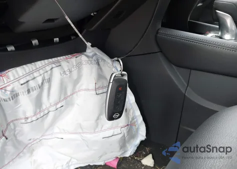 2024 Nissan Kicks Sr Xtronic Cvt z USA, uszkodzony, nr VIN 3N1CP5DV0RL488946